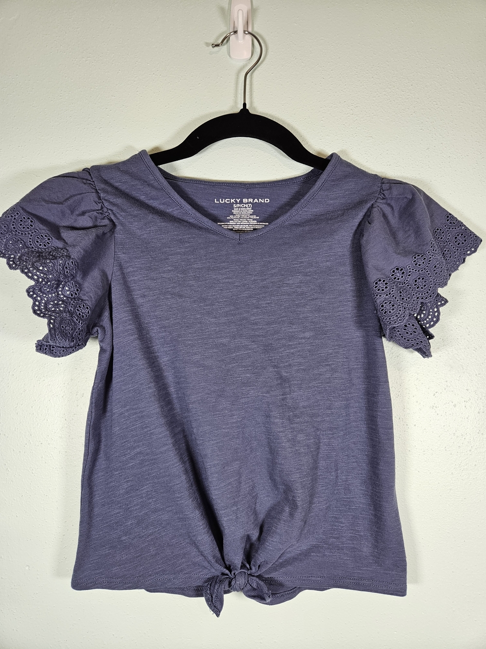 Lucky Brand Blue Eyelet Flutter Sleeve Tie-Hem Tee
